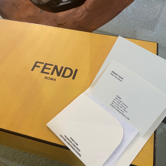 Sneakers - Picture 6 of 6